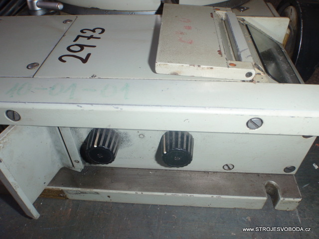 Stůl otočný elektrický pr. 315mm (02973 (4).JPG)